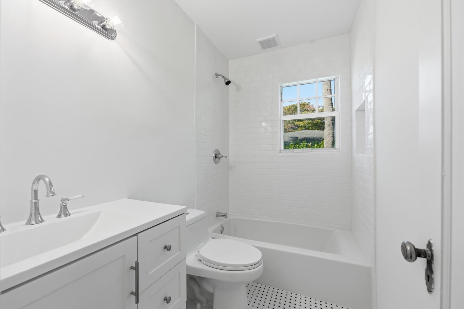 236 Greymon Drive, West Palm Beach, FL 33405 photo 17
