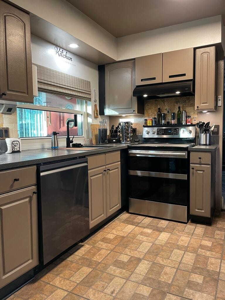 9282 NW 24th Place, Sunrise, FL 33322 photo 13
