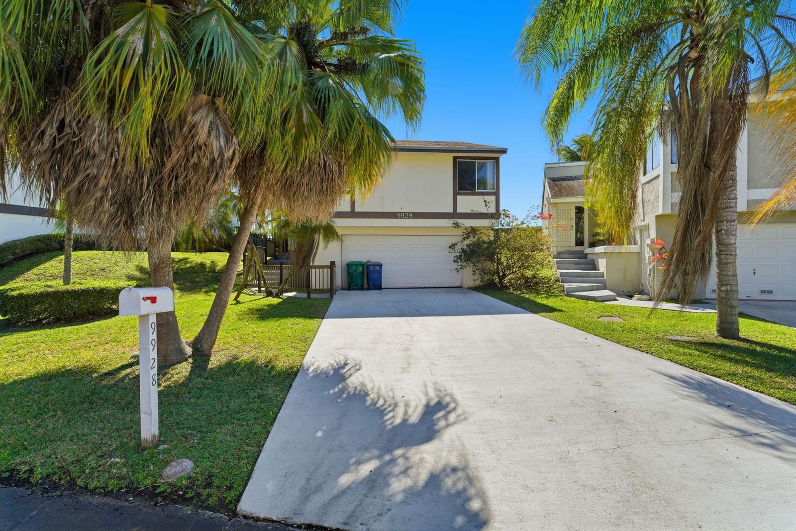 9928 SW 218th Terrace, Cutler Bay, FL 33190