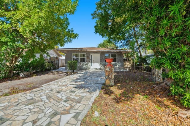 5735 Hayes Street, sold in Hollywood Beach Heights S, Hollywood, FL