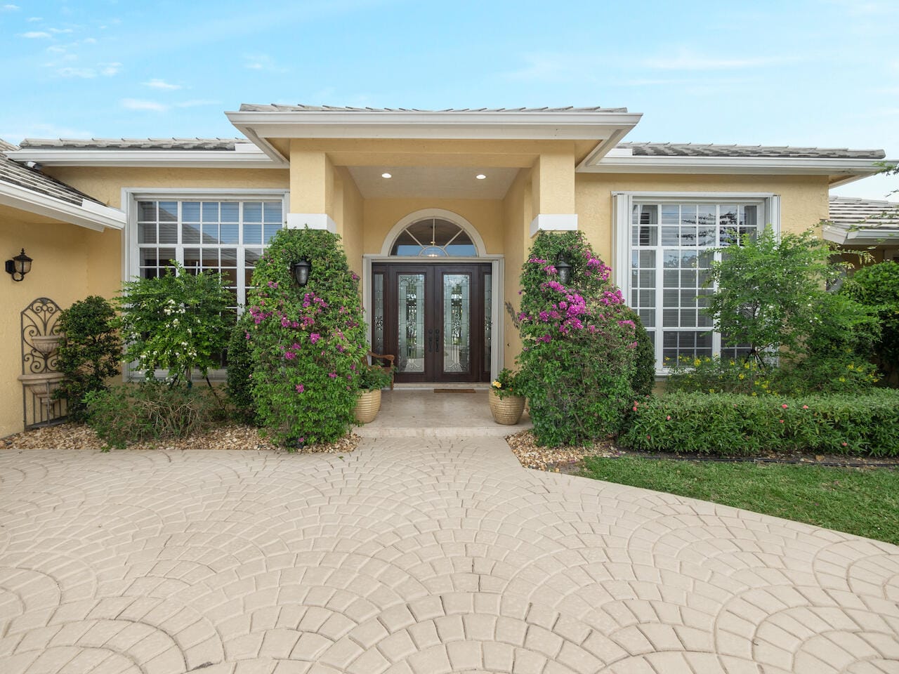 129 Brookhaven Court — photo 4