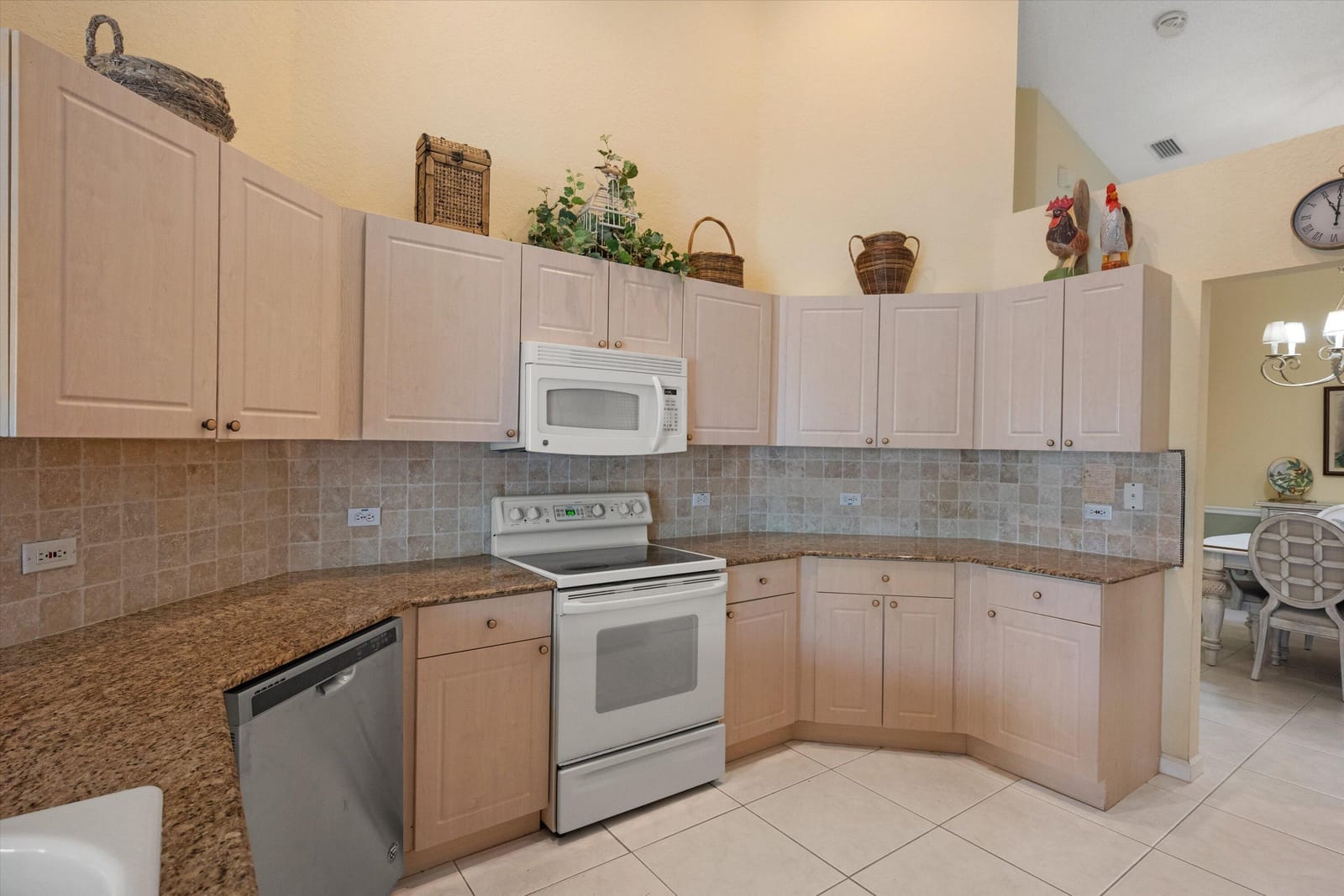 4659 Carlton Golf Drive — photo 12