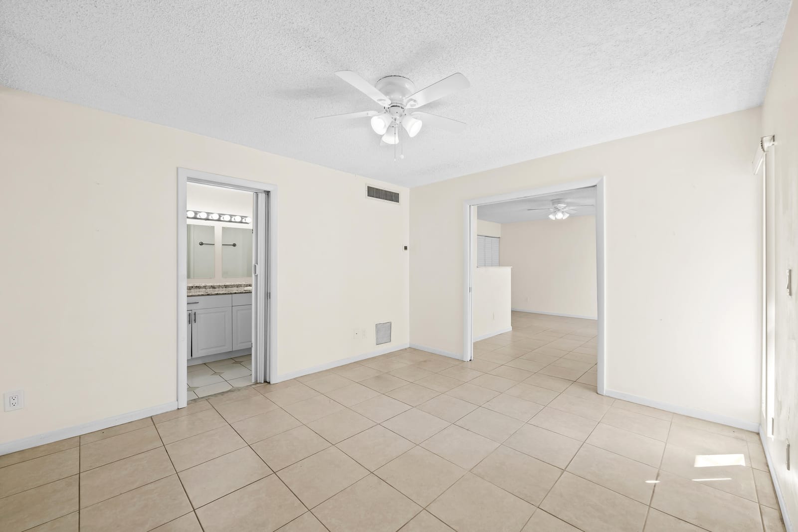 631 Executive Center Drive K104 — photo 7