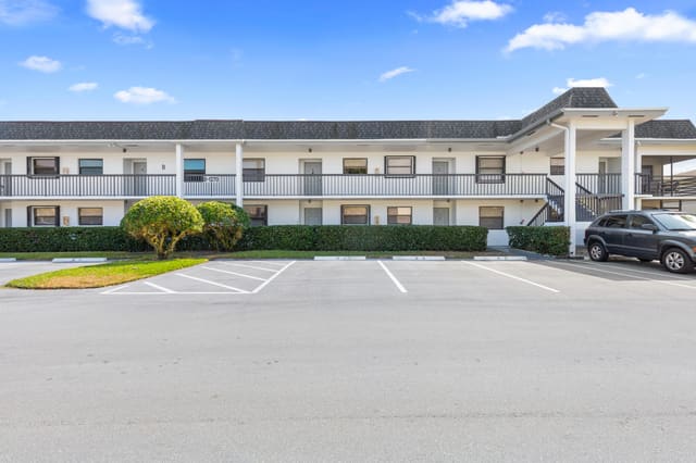 1270 SE Parkview Place B5, Stuart, FL 34994