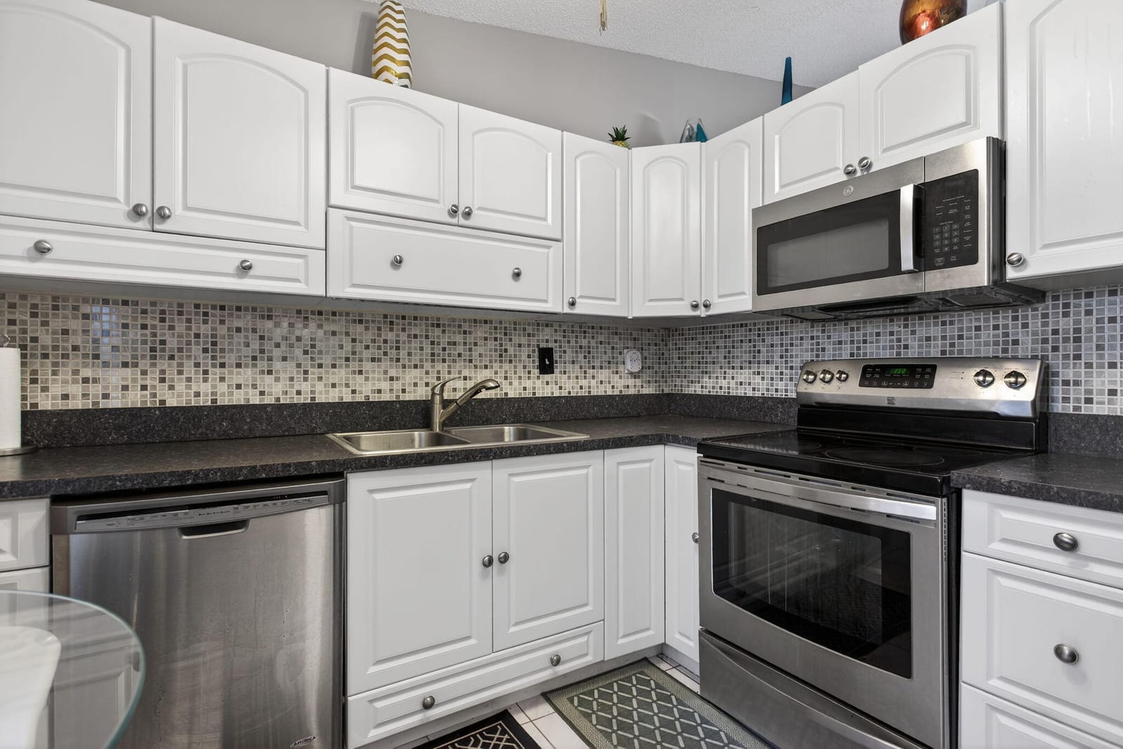 540 NW 43rd Street, Deerfield Beach, FL 33064 photo 2