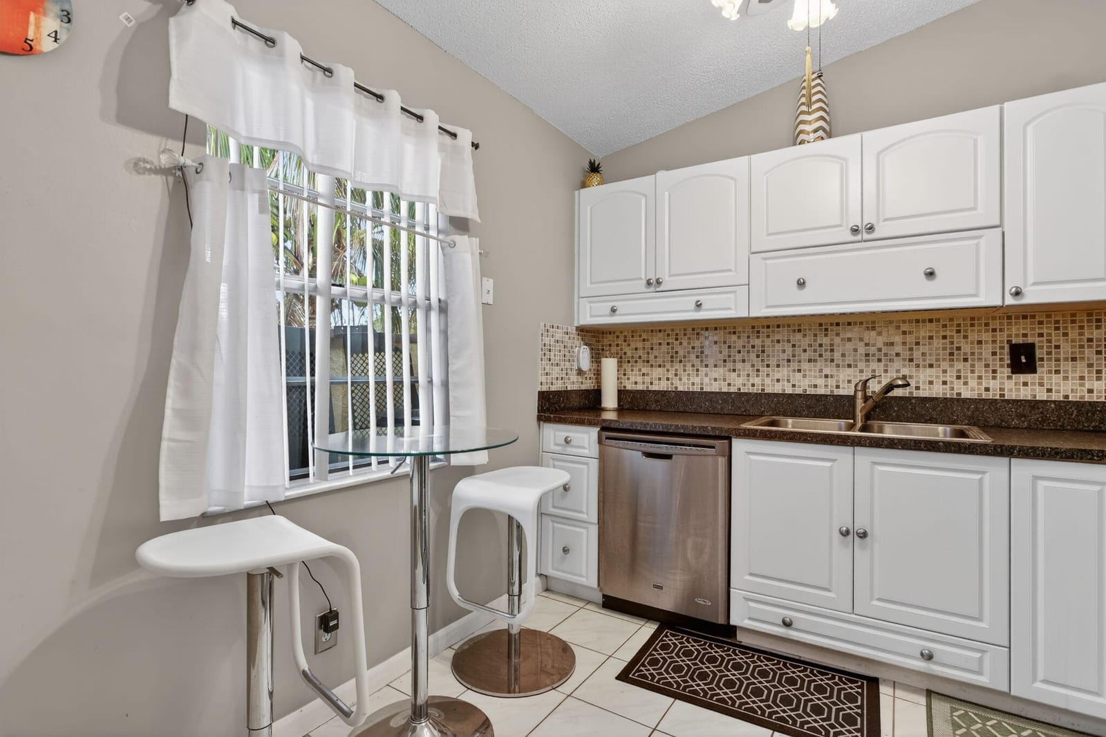 540 NW 43rd Street, Deerfield Beach, FL 33064 photo 4
