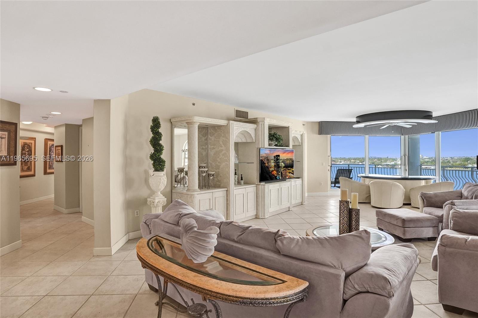 301 N Birch Road 8N, Fort Lauderdale, FL 33304 photo 8