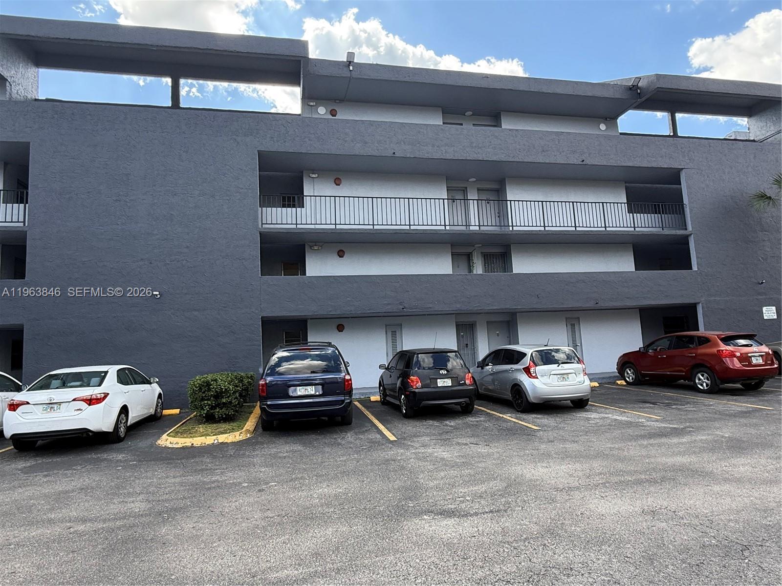 8821 W Flagler Street 411, Miami, FL 33174, Miami
