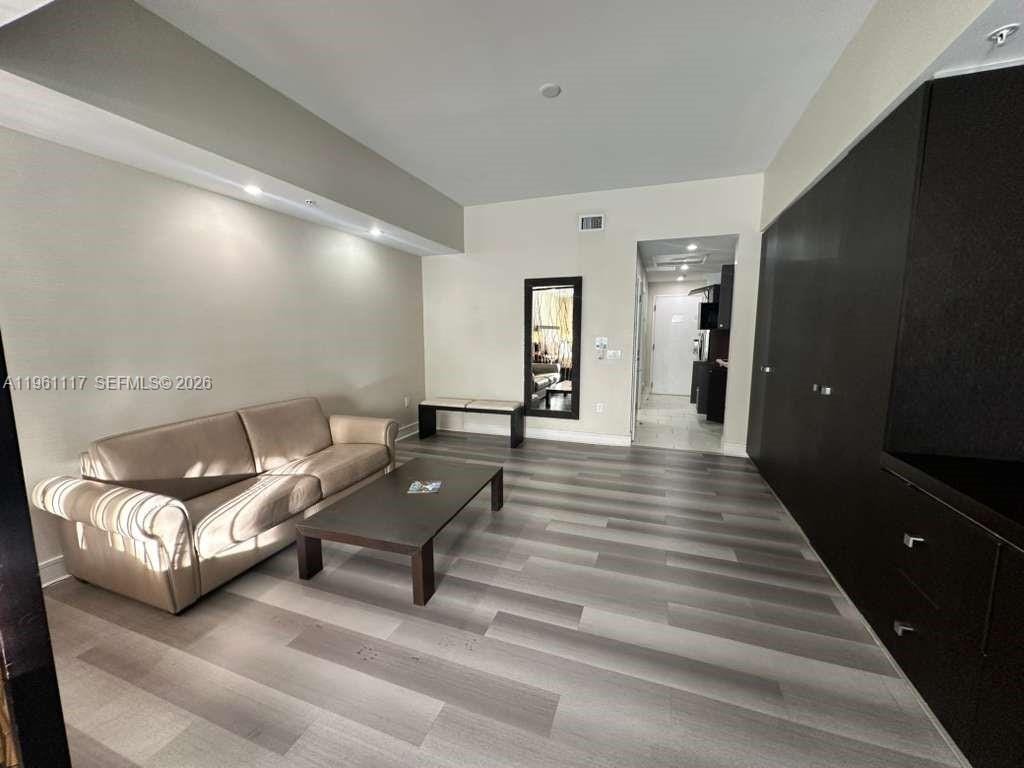5300 NW 87th Avenue 910, Doral, FL 33178 photo 7