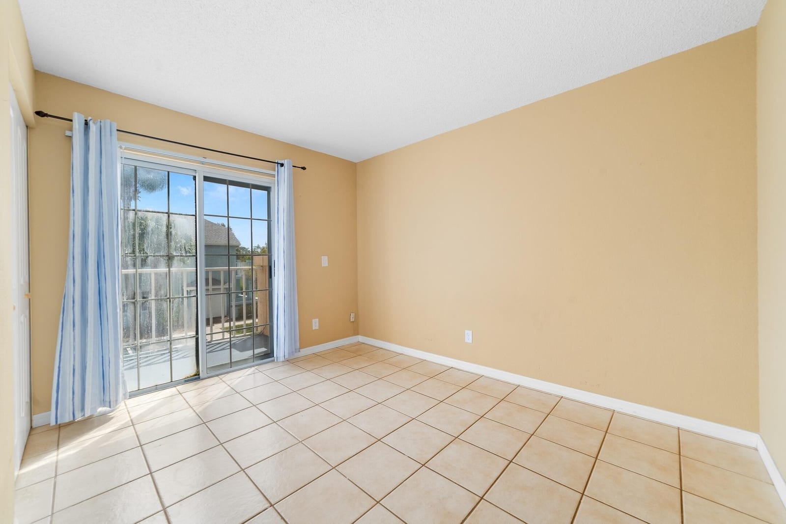 1627 SE Green Acres Circle Z203 — photo 9