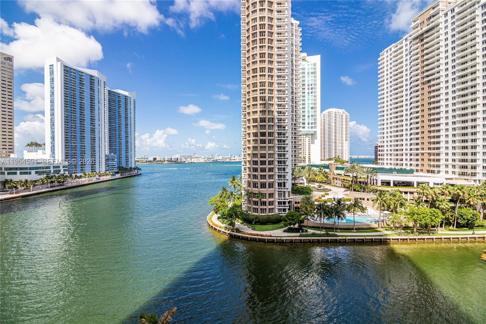 465 Brickell Avenue 917, Miami, FL 33131 photo 2