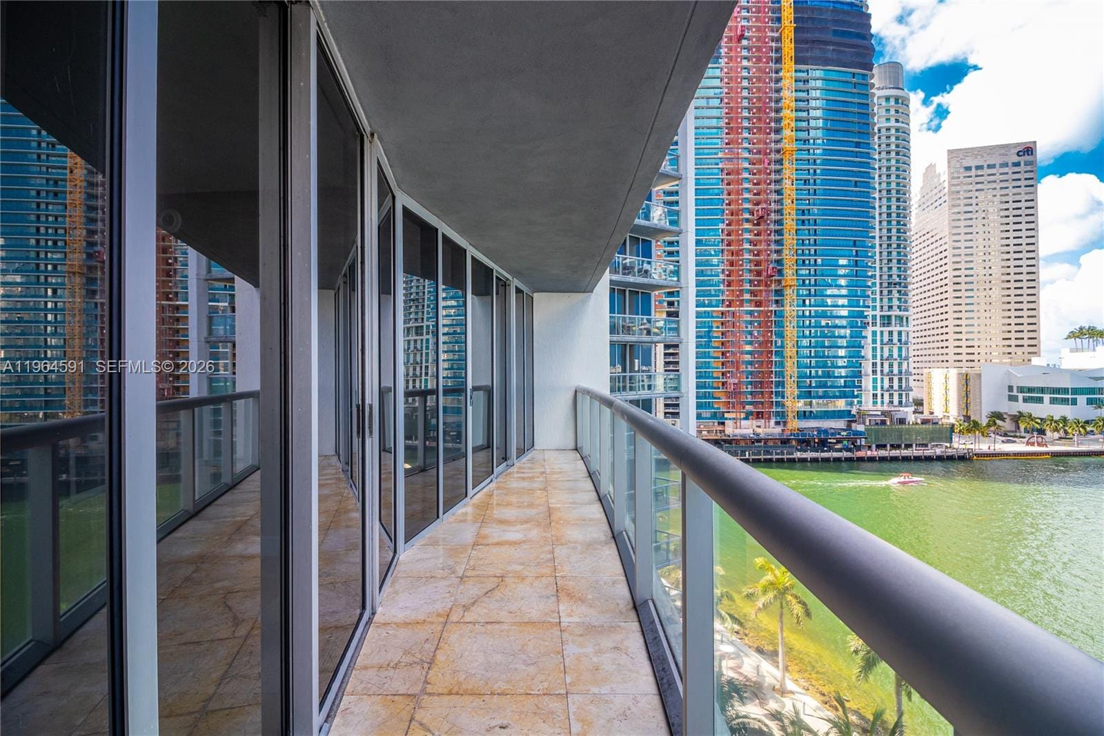 465 Brickell Avenue 917, Miami, FL 33131 photo 17