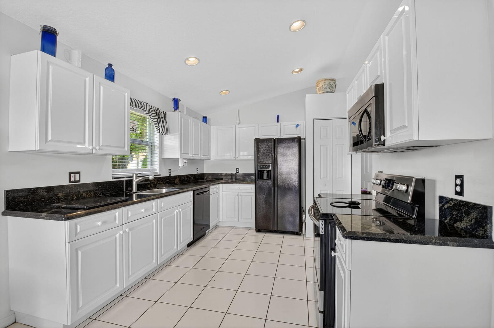 12051 Aprilia Drive, Boynton Beach, FL 33437 photo 16