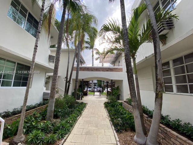 1601 Lenox Avenue 8, sold in Lincoln Road Villas, Miami Beach, FL