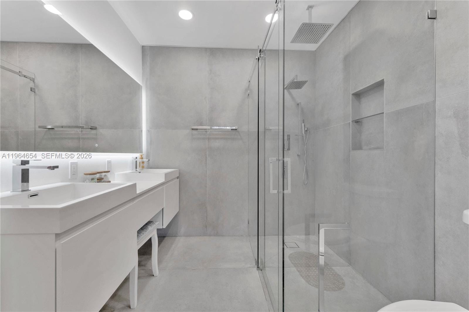16895 NE 4th Place, North Miami Beach, FL 33162 photo 12