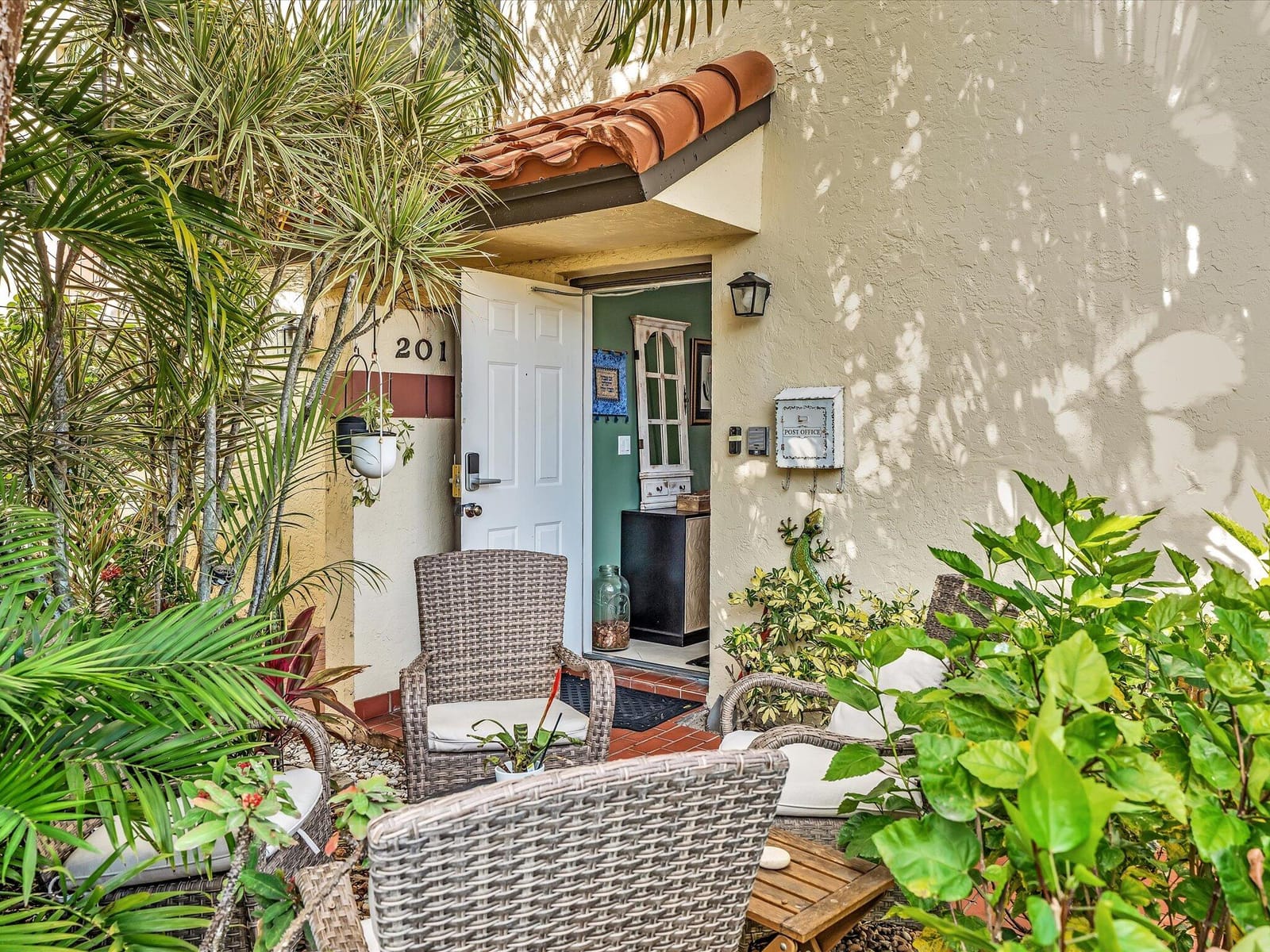 10215 N Circle Lake Drive 201, Boynton Beach, FL 33437 photo 4