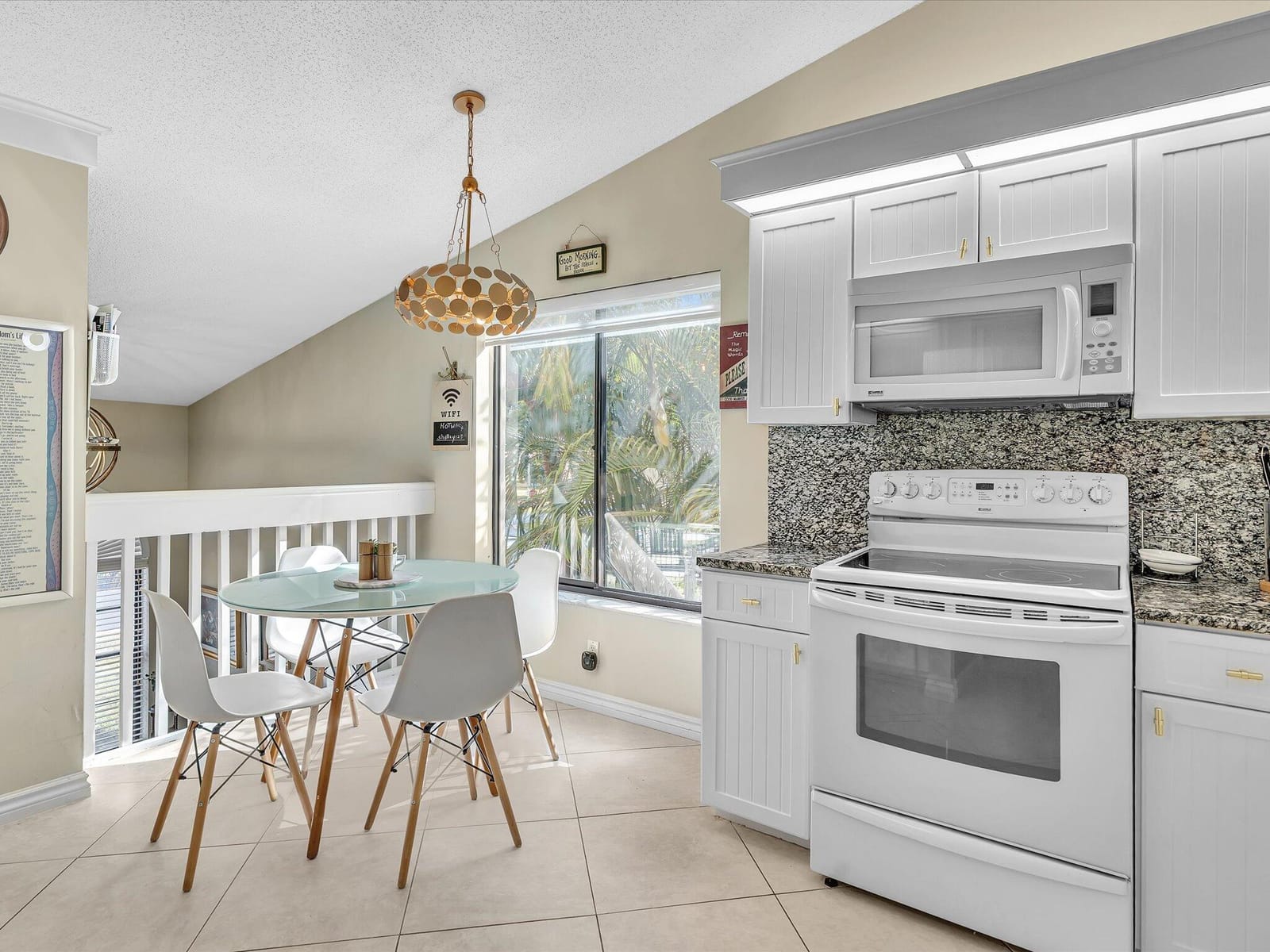 10215 N Circle Lake Drive 201, Boynton Beach, FL 33437 photo 5