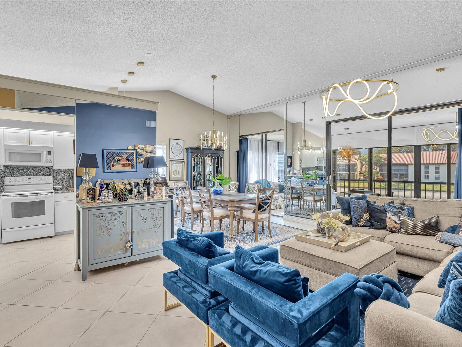 10215 N Circle Lake Drive 201, Boynton Beach, FL 33437 photo 9