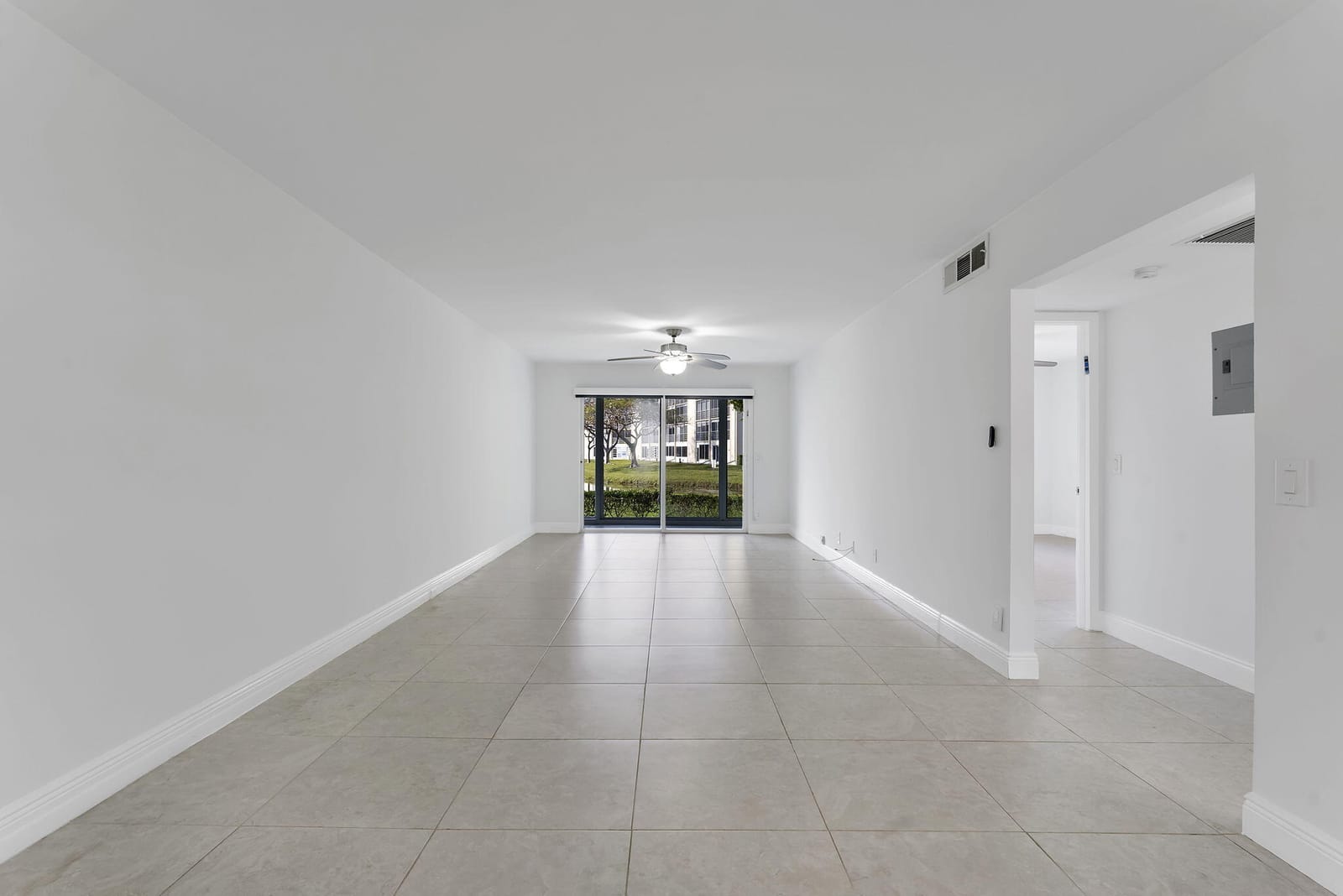 1037 Guildford C, Boca Raton, FL 33434 photo 12
