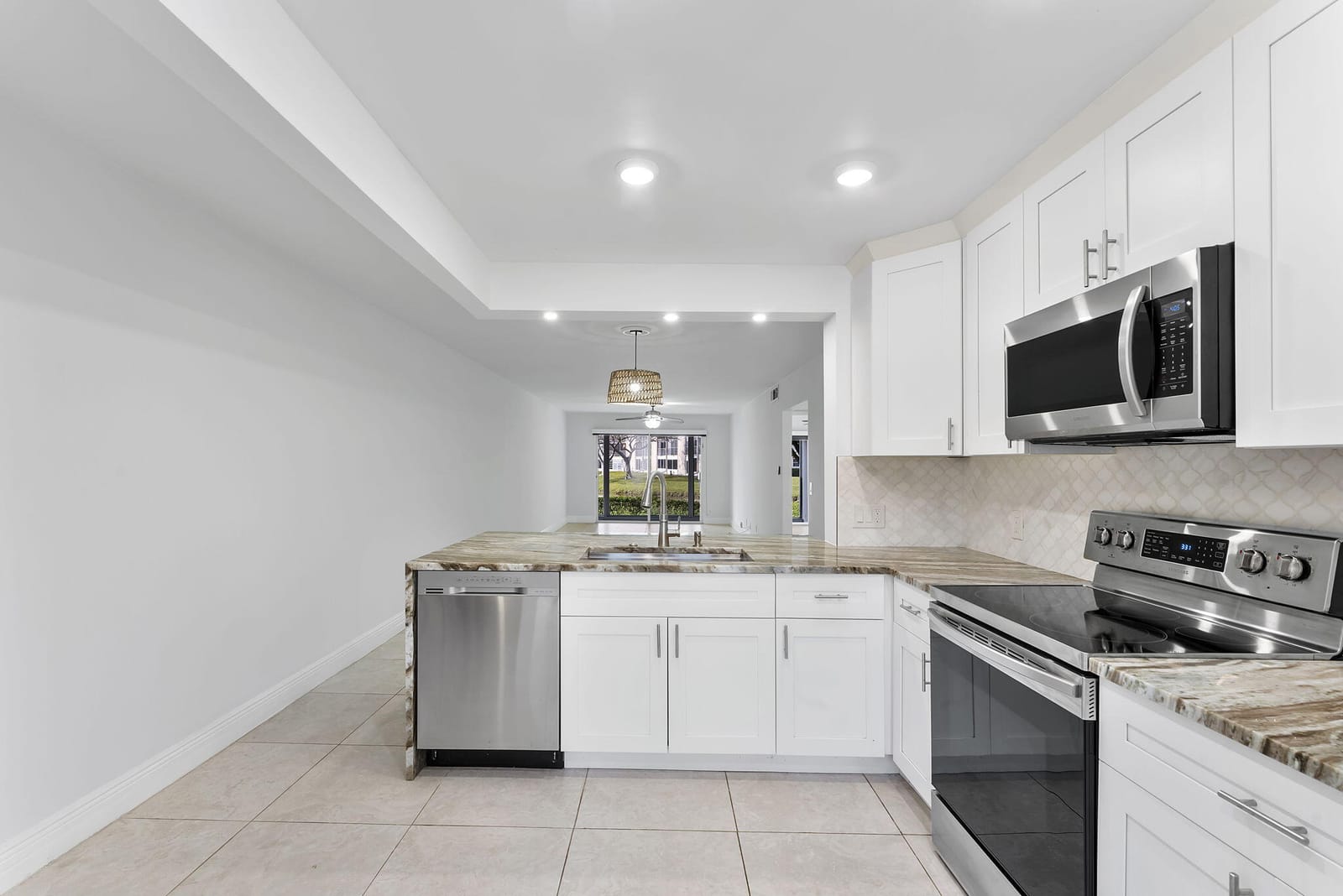 1037 Guildford C, Boca Raton, FL 33434 photo 8