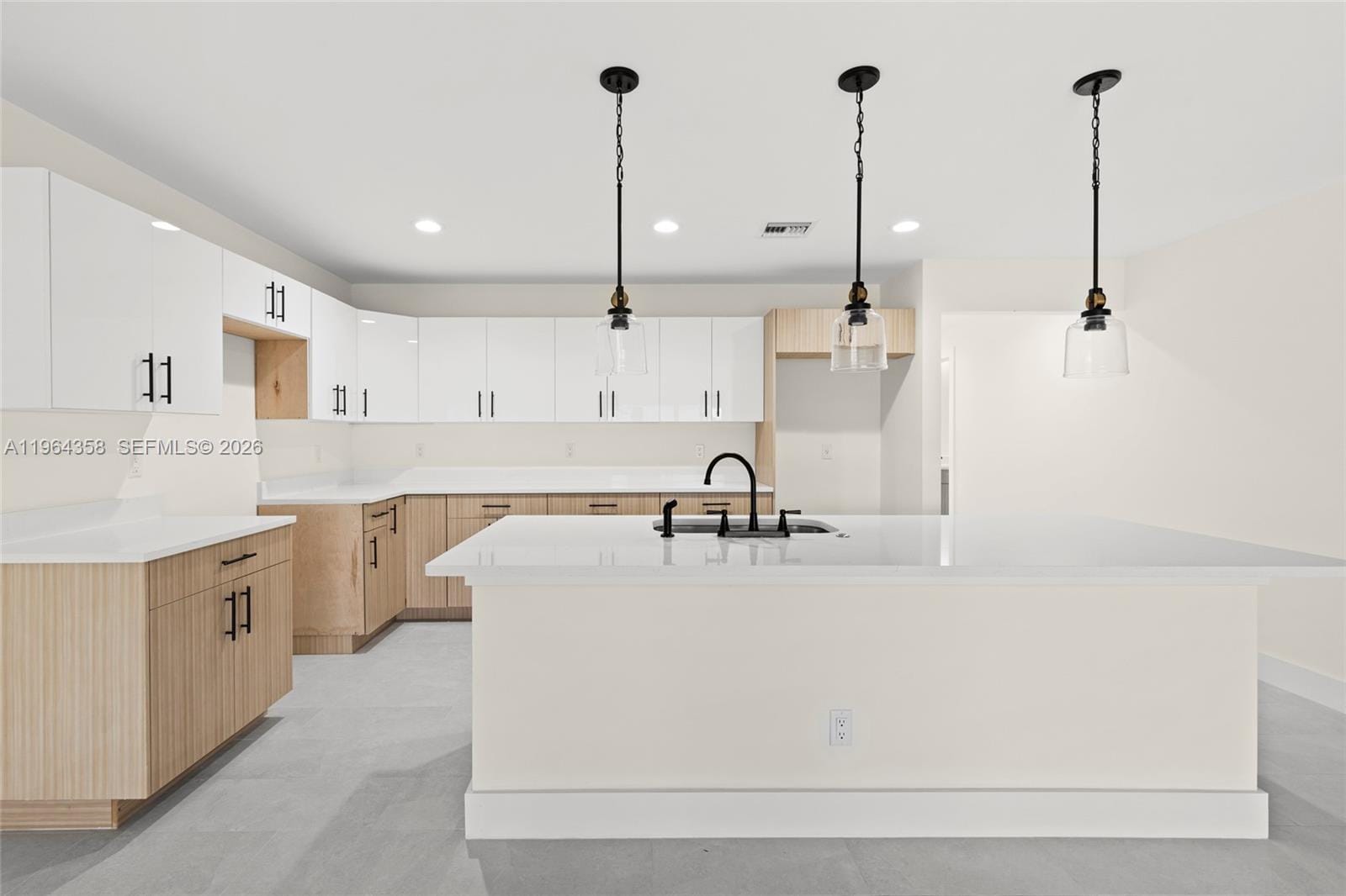 560 SW Carter Avenue — photo 11