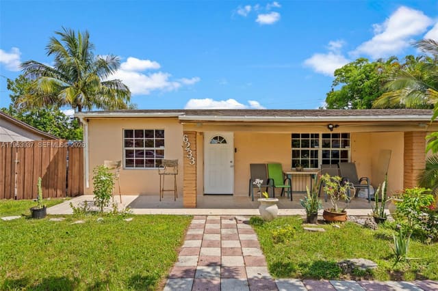 6233 Rodman Street, sold in Beverly Park, Hollywood, FL