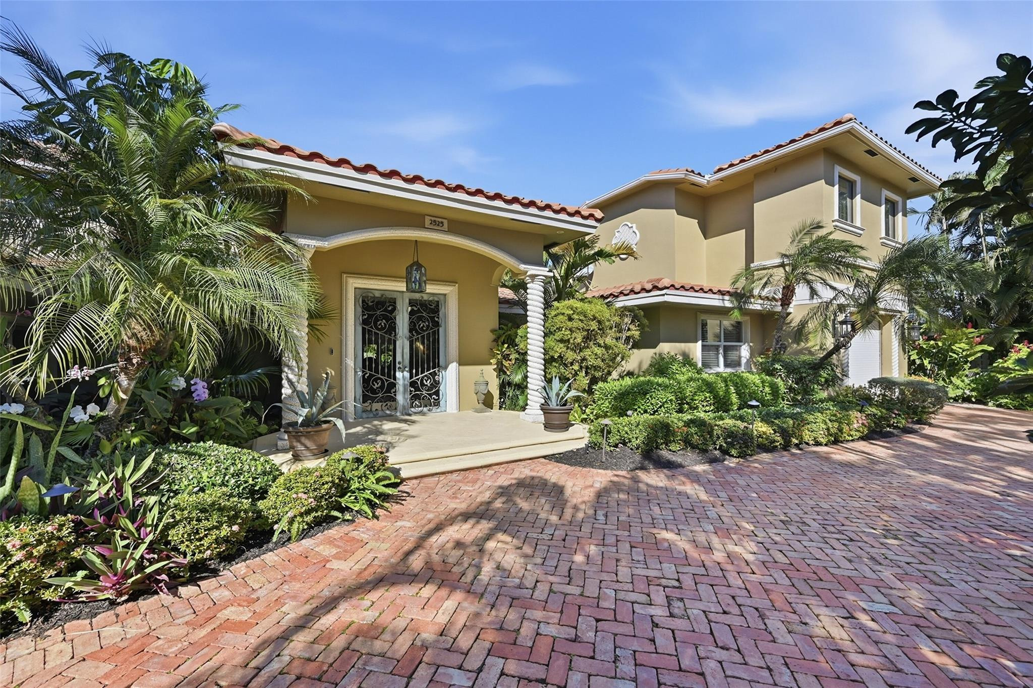 2525 NE 21st Court, Fort Lauderdale, FL 33305, Fort Lauderdale