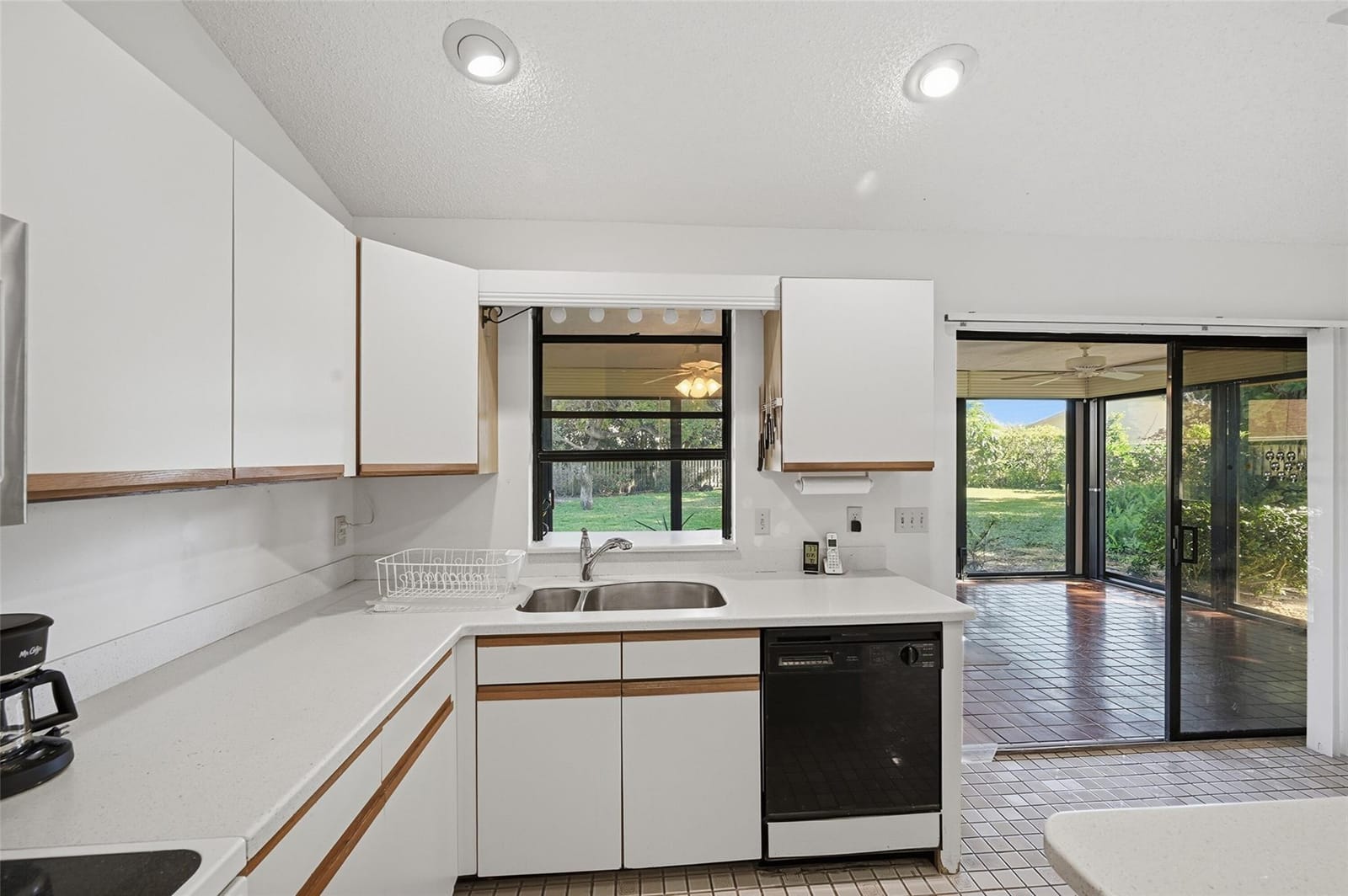 2805 NW 15th Street, Delray Beach, FL 33445 photo 15