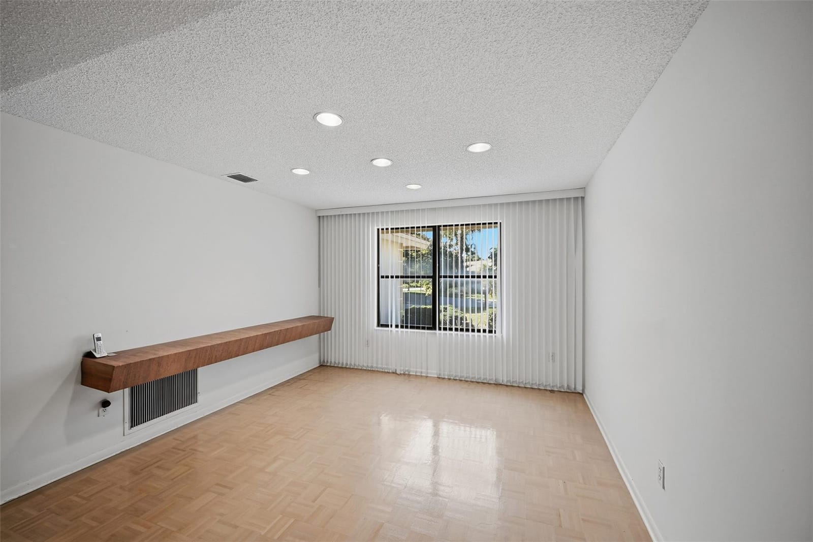 2805 NW 15th Street — photo 9
