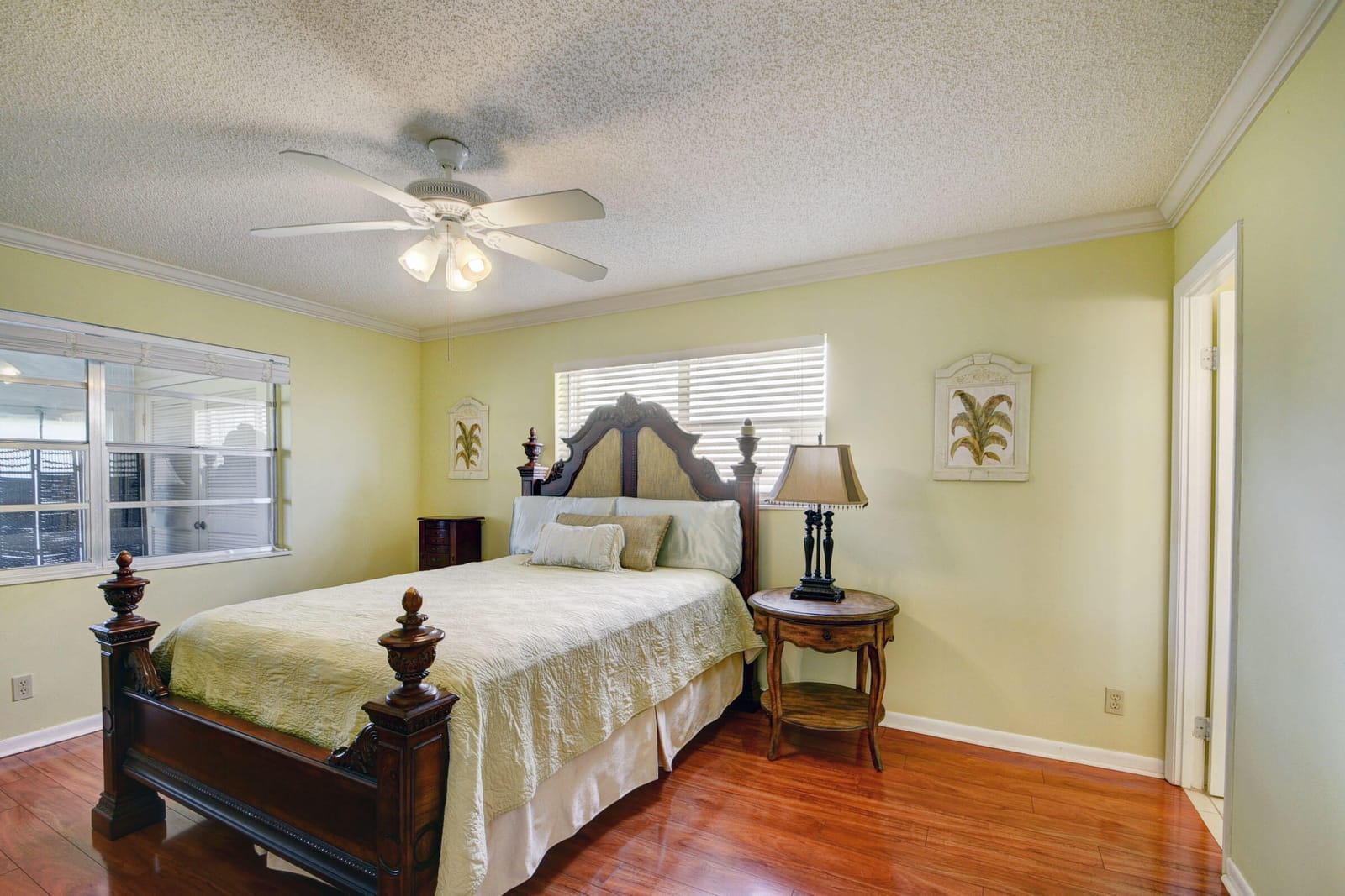 219 Lake Meryl Drive — photo 8