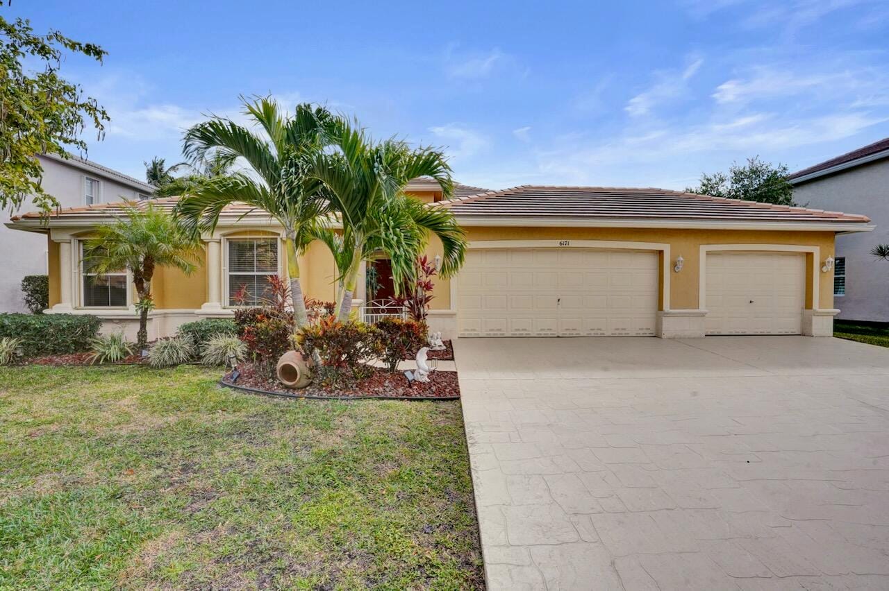 6171 Shadow Tree Lane, Lake Worth, FL 33463