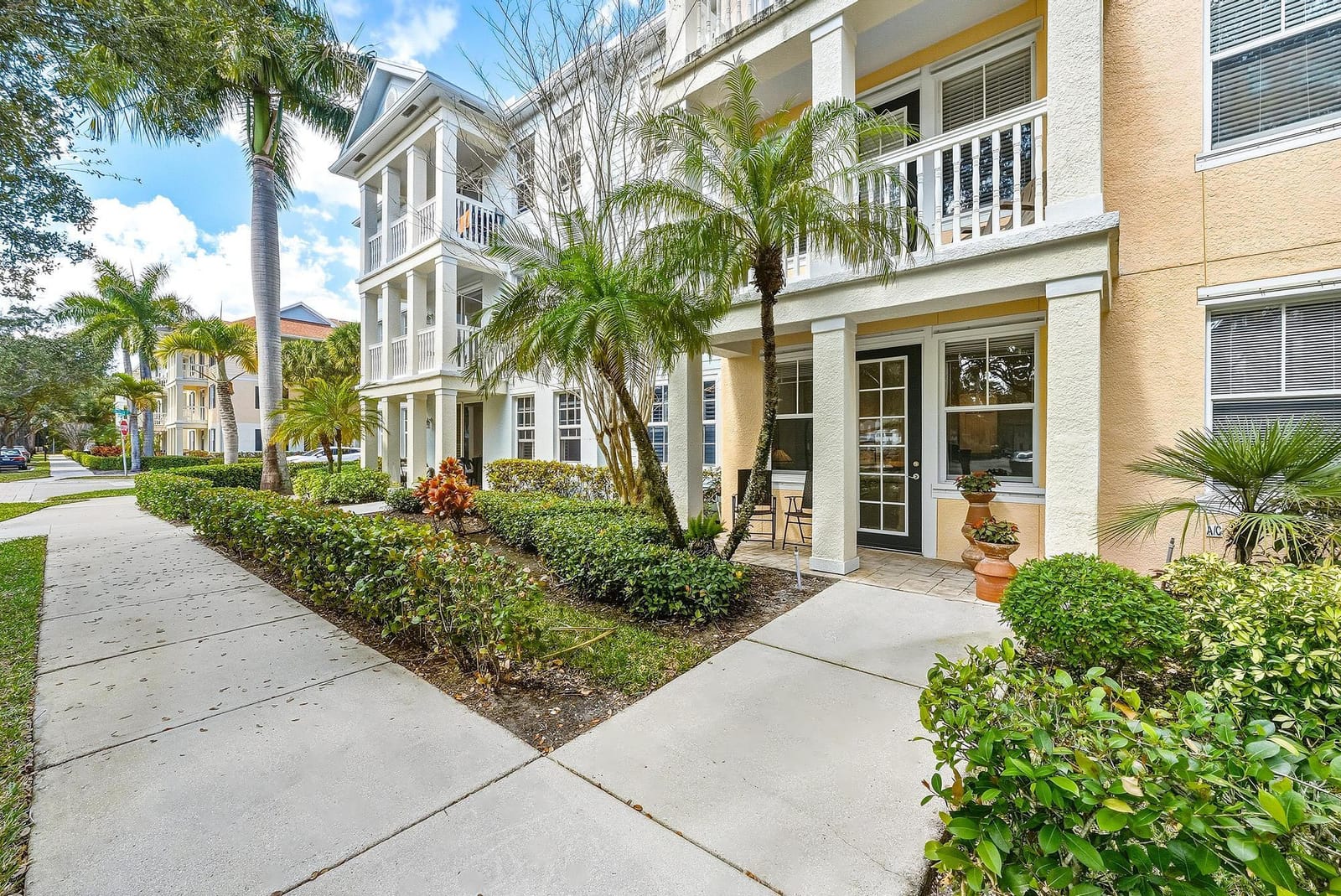 225 Murcia Drive 109, Jupiter, FL 33458 photo 4