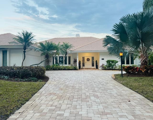 18321 SE Cassia Lane, Jupiter, FL 33469