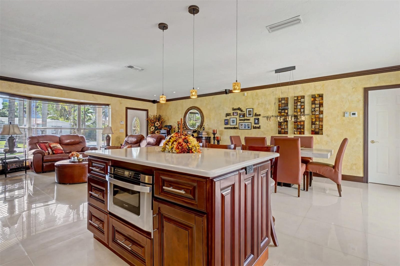 1017 NE 4th Street, Hallandale Beach, FL 33009 photo 22