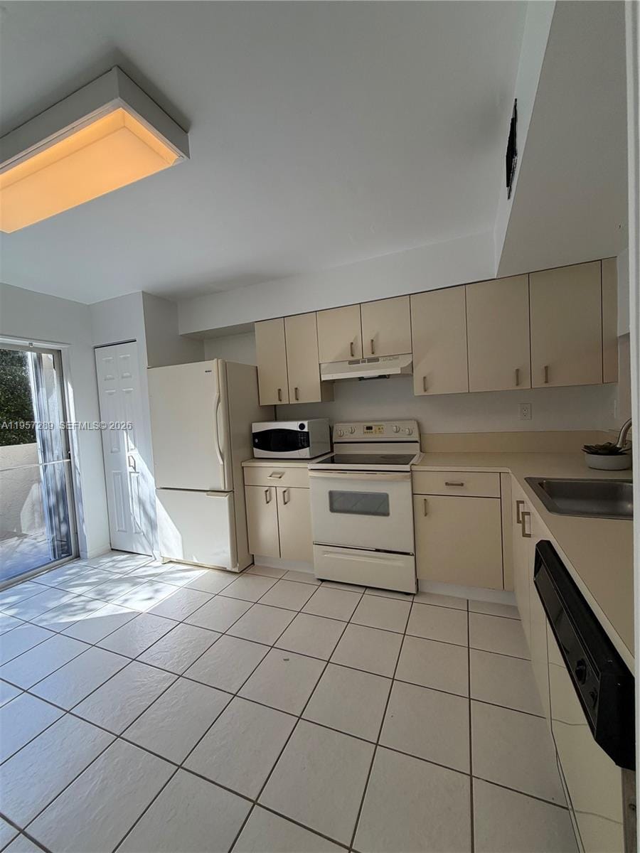 8260 SW 149th Court 9-204 — photo 7