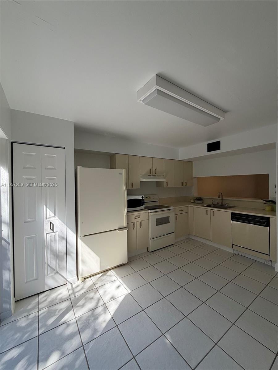 8260 SW 149th Court 9-204 — photo 8