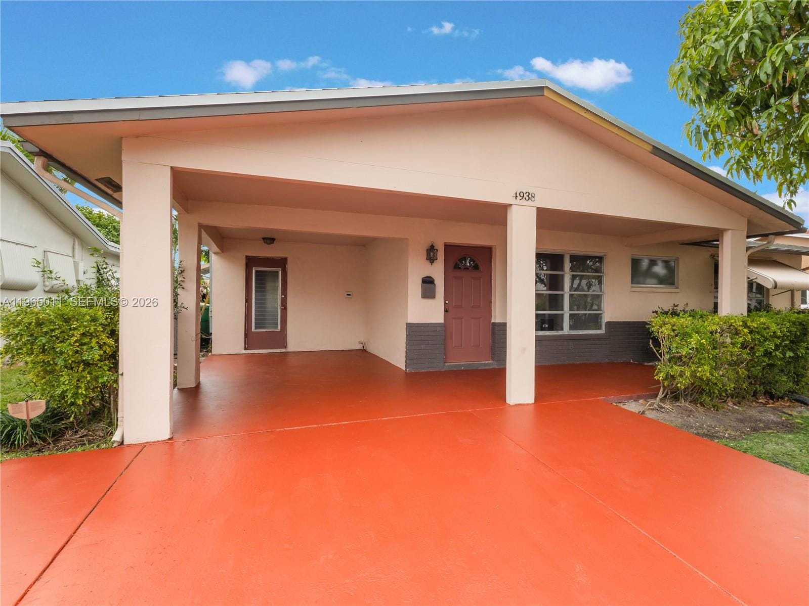 4938 NW 48th Avenue, Tamarac, FL 33319