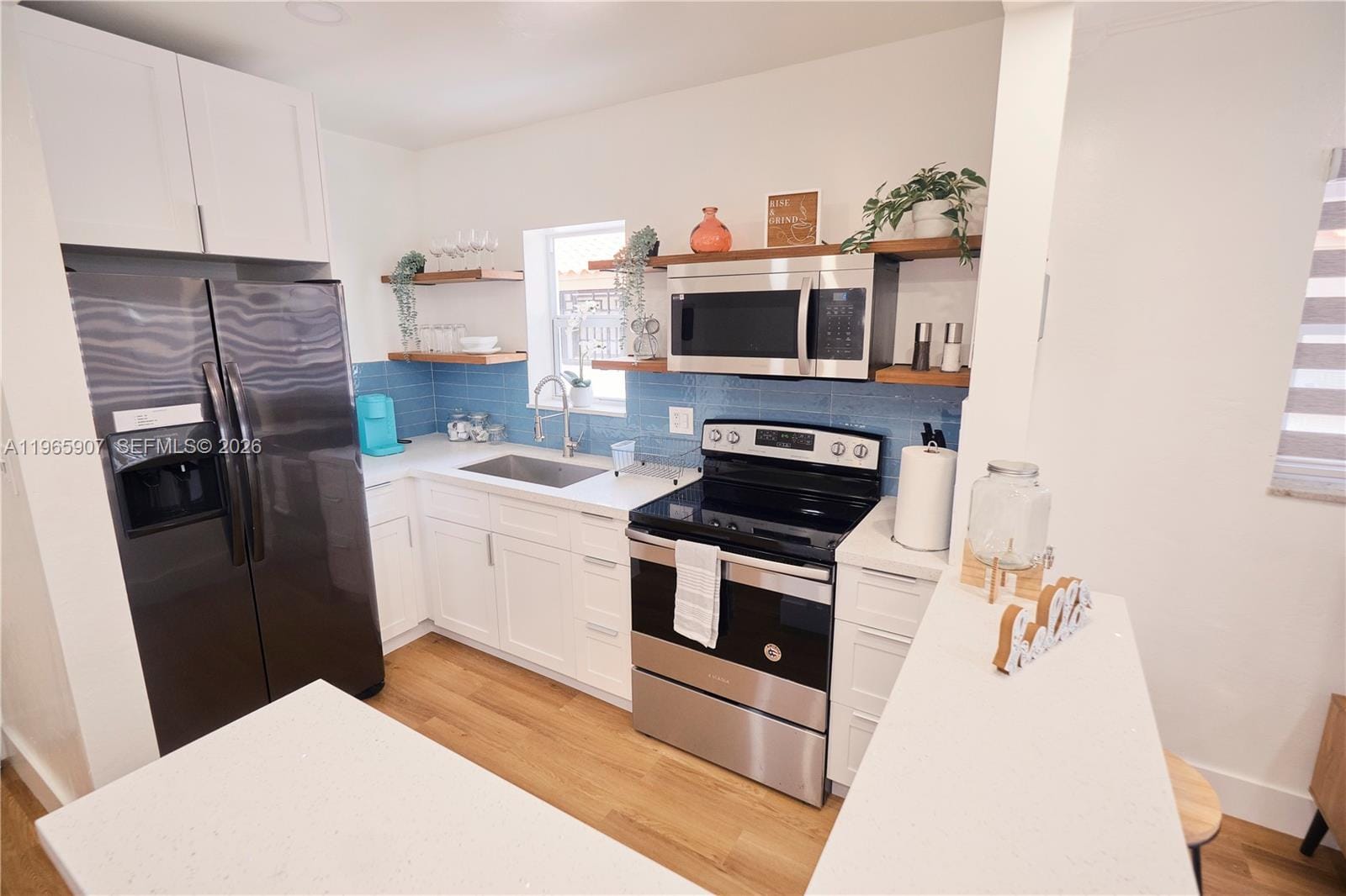 1232 SW 30th Place — photo 3