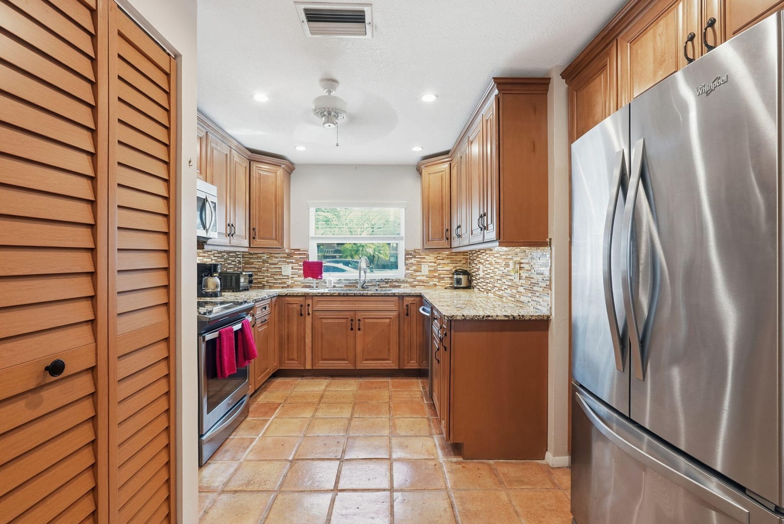 2049 NW 45th Avenue — photo 12