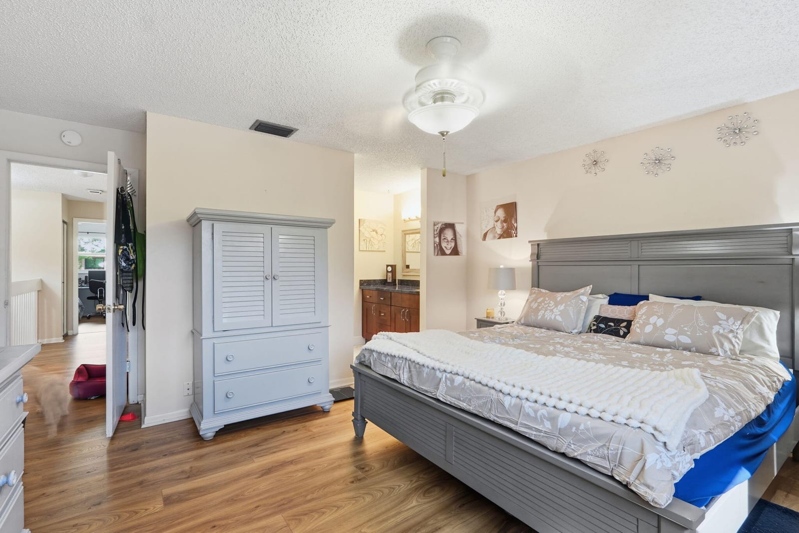 2049 NW 45th Avenue — photo 10