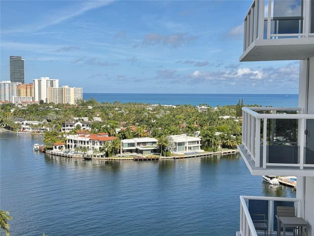 20515 E Country Club Drive 1642, Aventura, FL 33180