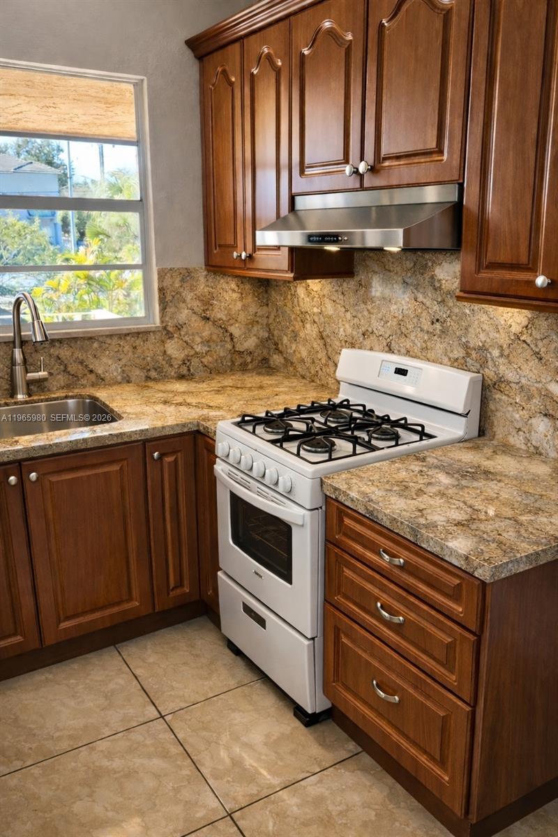 6850 W 14th Court 08A, Hialeah, FL 33014, Hialeah