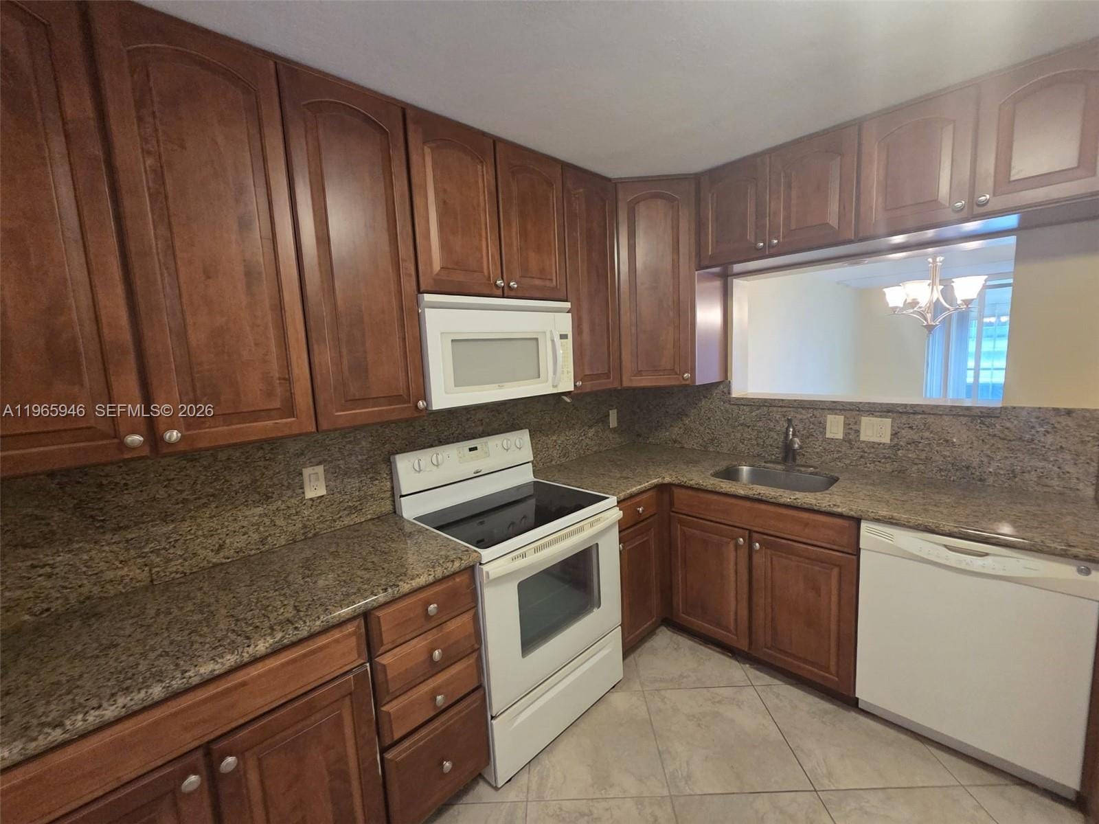 6675 S Oriole Boulevard 1040 — photo 3