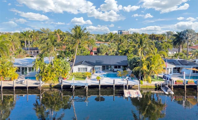 2116 NE 25th Street, sold in Coral Point, Wilton Manors, FL