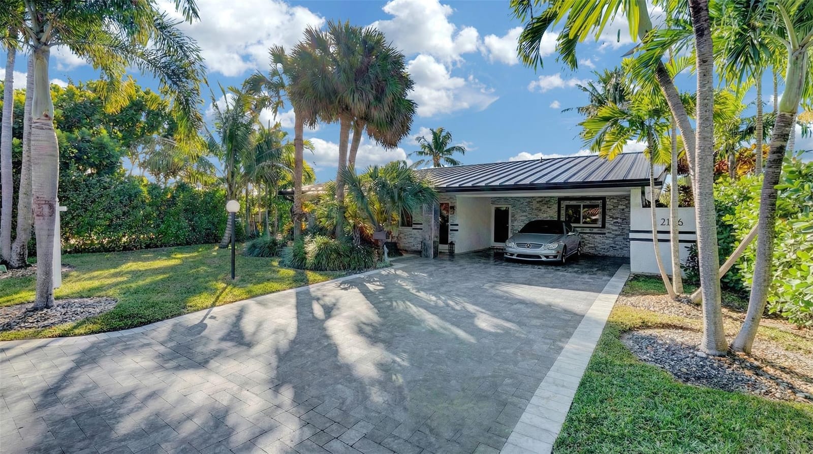 2116 NE 25th Street, Wilton Manors, FL 33305 photo 13