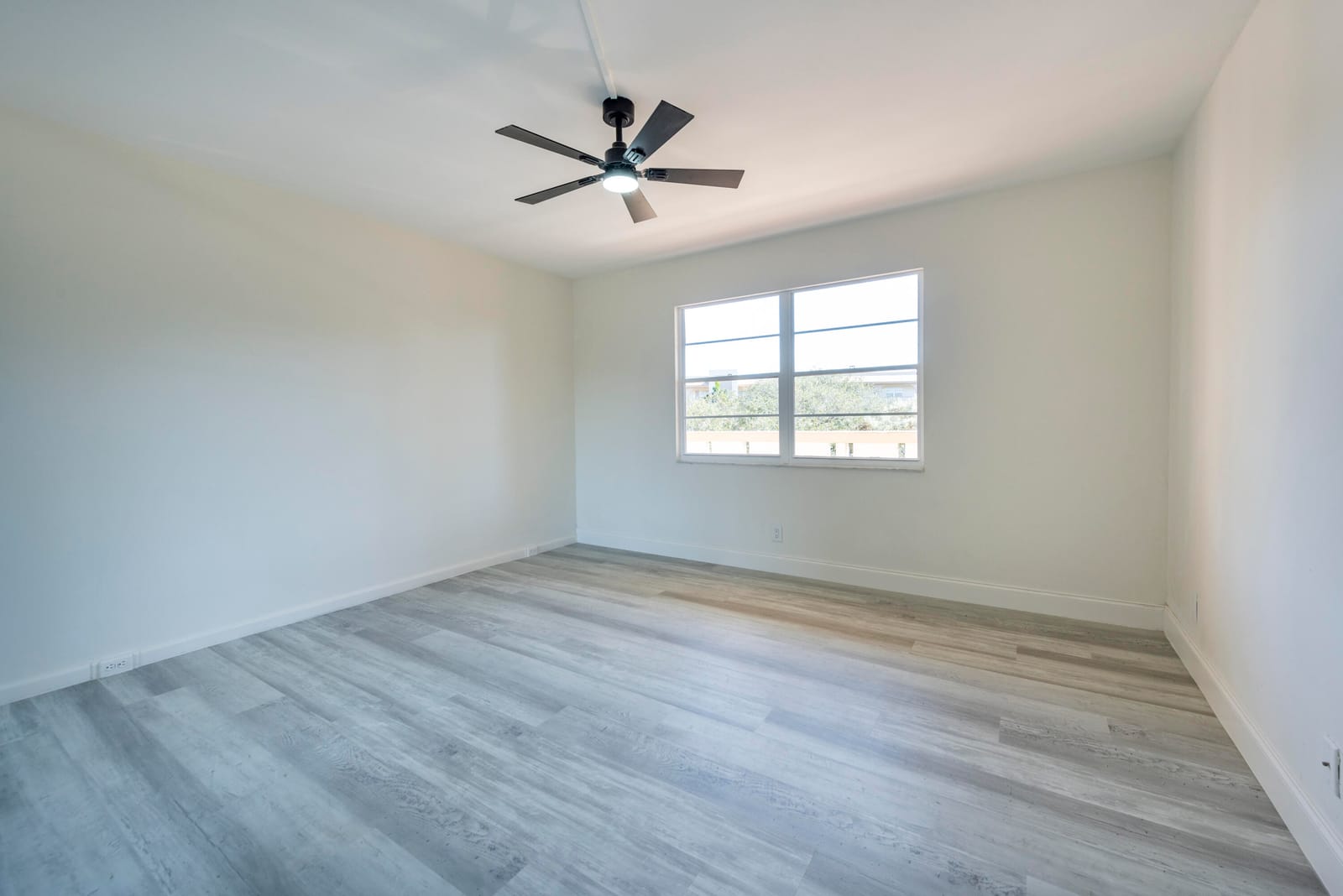 2303 Lucaya Lane N3 — photo 9