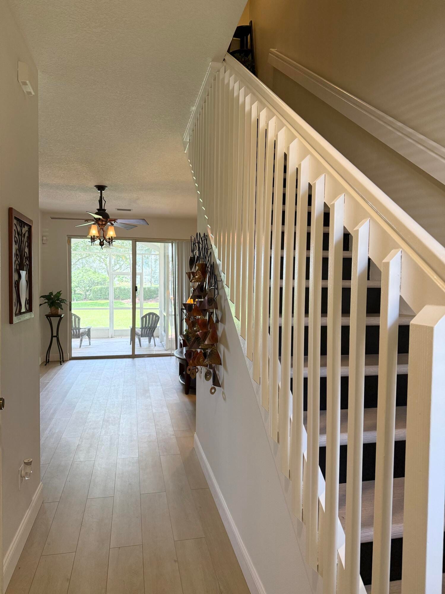 369 River Bluff Lane — photo 3