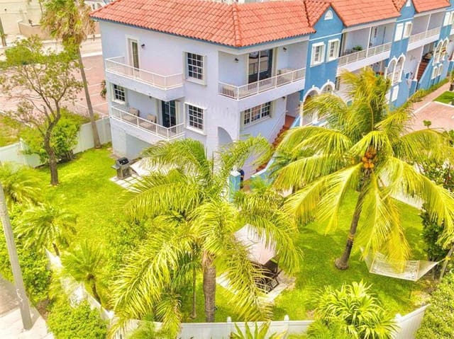 355 Virginia Street, Hollywood, FL 33019