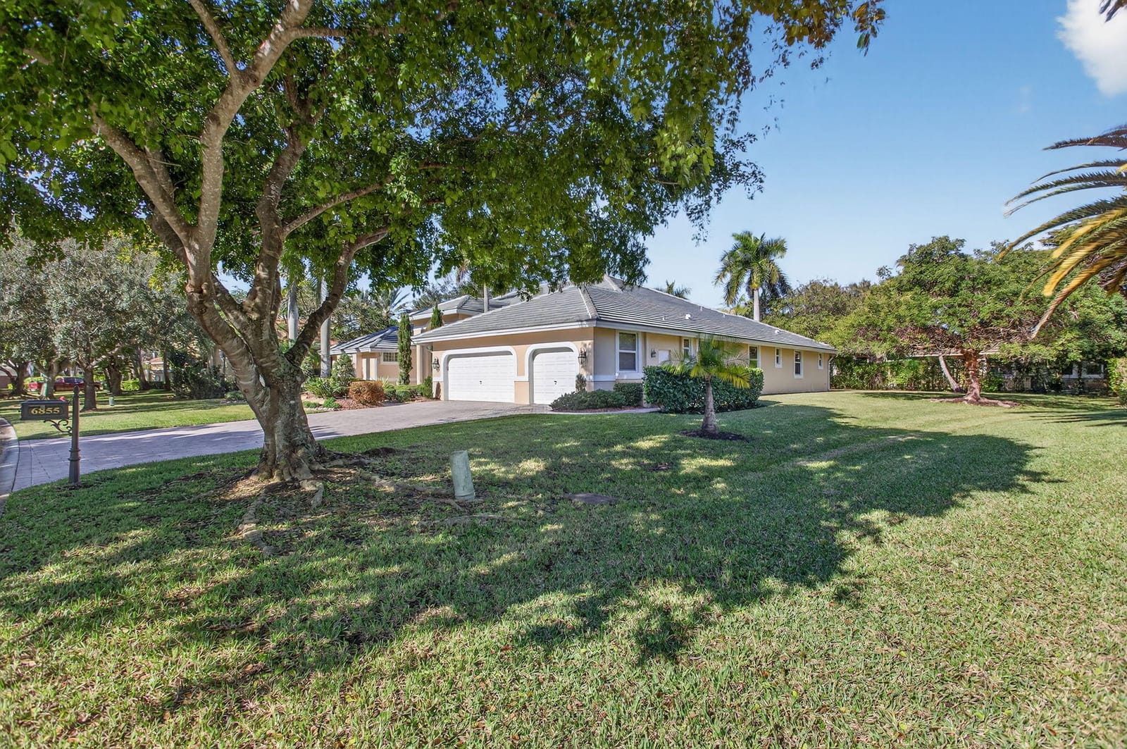 6855 NW 102nd Lane, Parkland, FL 33076 photo 4