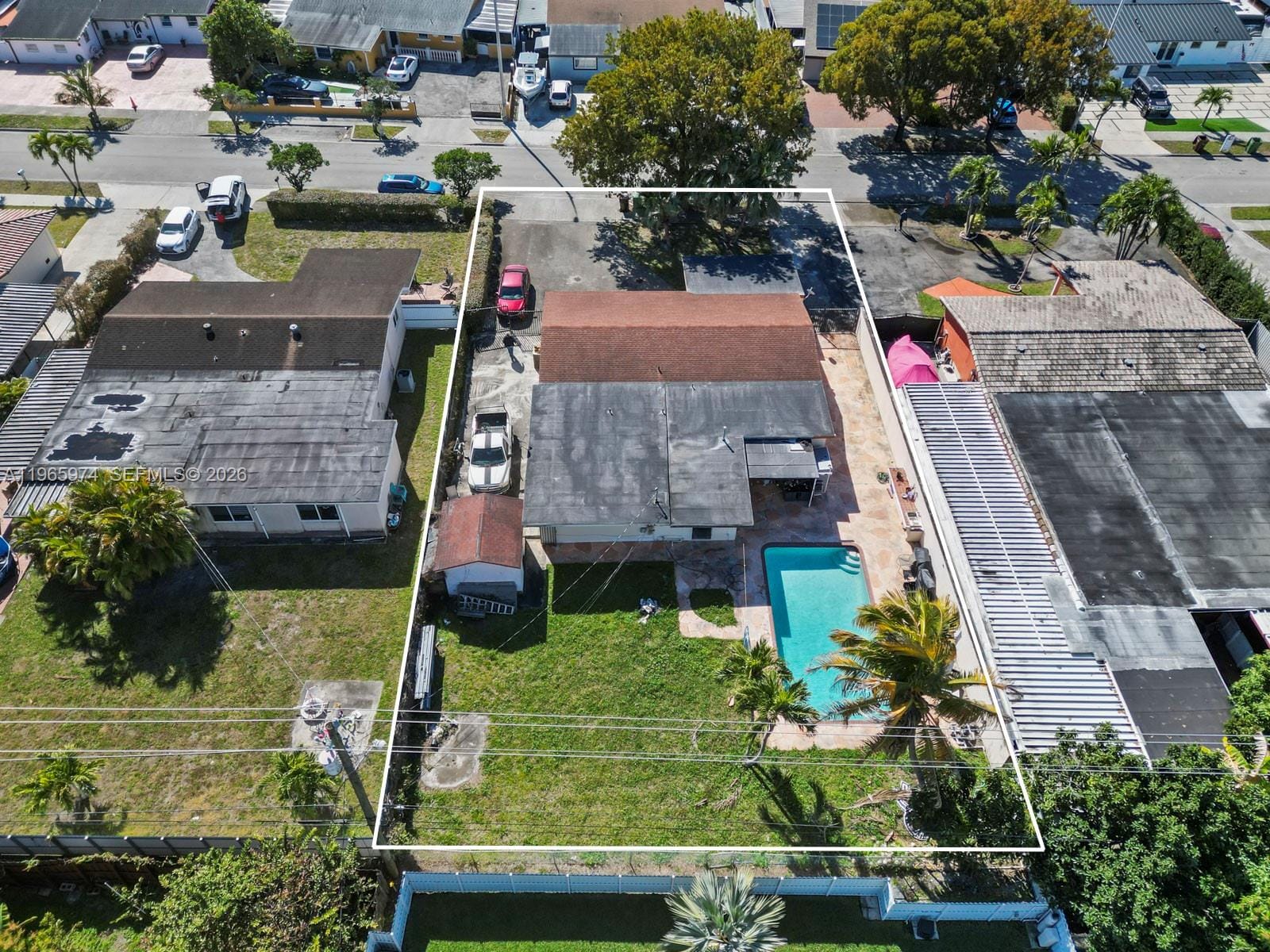 655 W 70th Place, Hialeah, FL 33014 photo 12